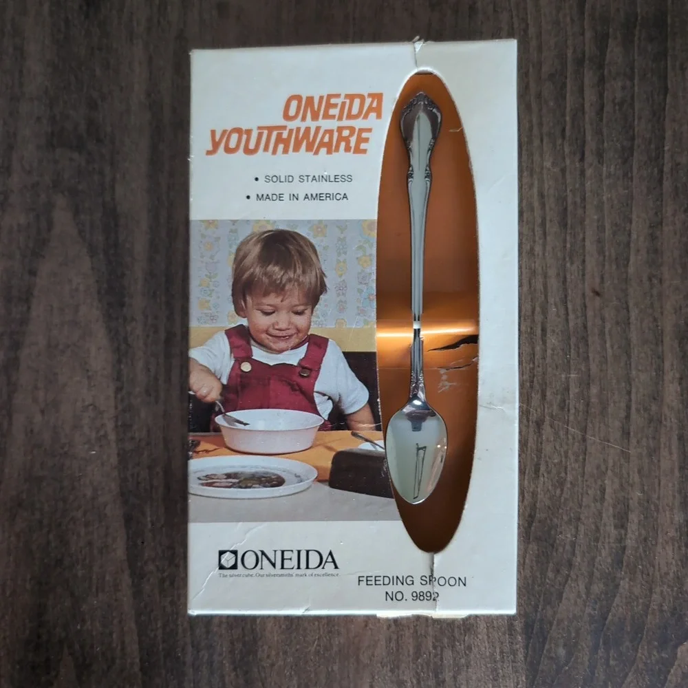 Vintage Oneida Feeding Spoon Youthware Silver Stainless Floral 9892 USA Flatware